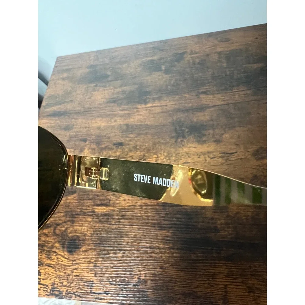 Steve Madden Mystie Womens Oval Gold Tone Frame Sunglasses 90s Y2K Retro
